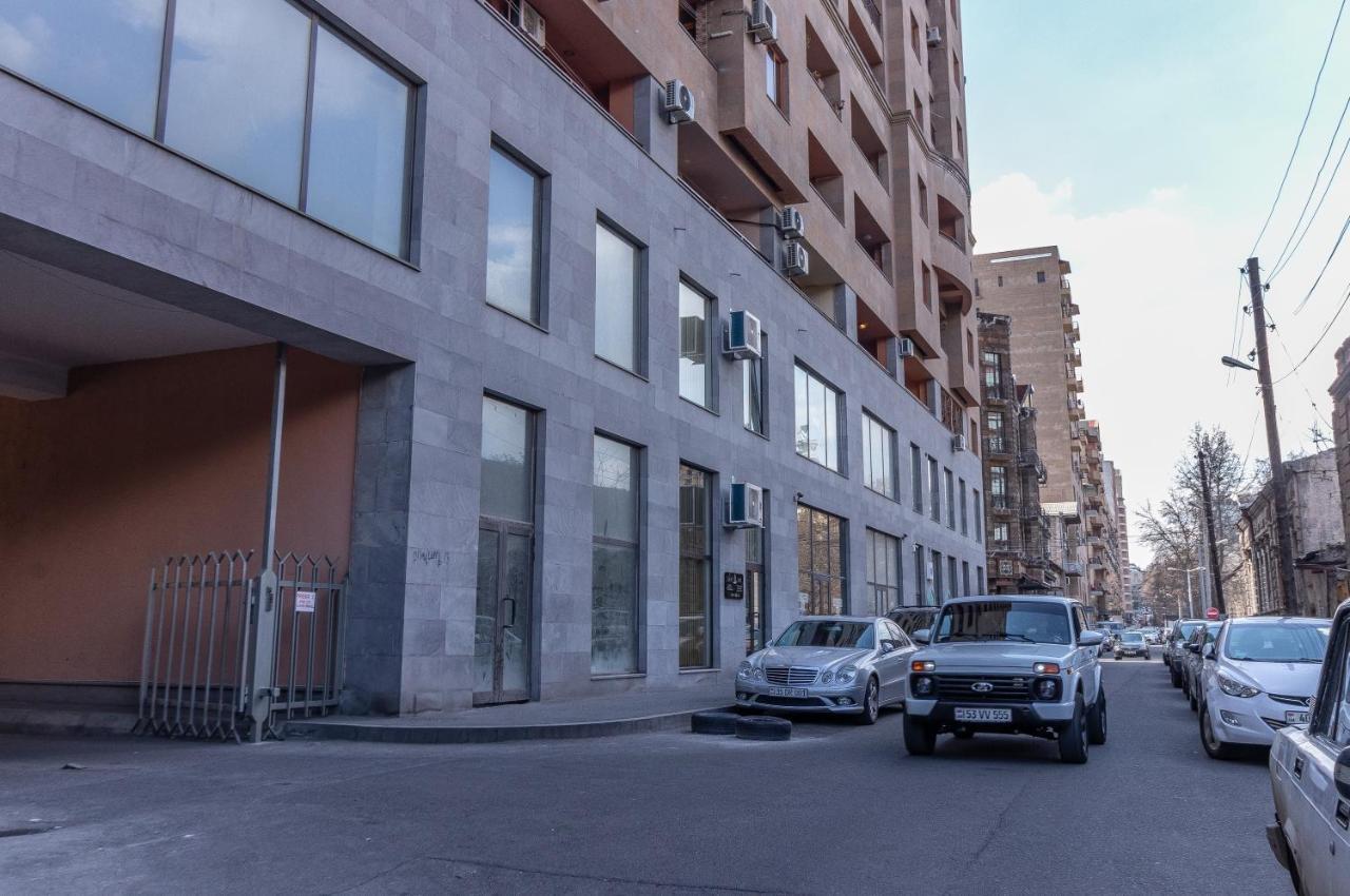 Stay Inn Apartments At Buzand 13 Street Ереван Экстерьер фото